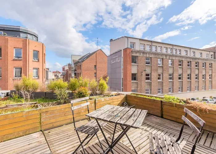 Lumineux Avec Rooftop Et Garage Privé. Appartement