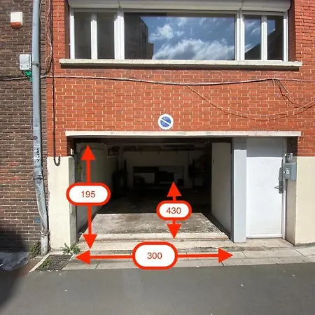 Appartement Lumineux Avec Rooftop Et Garage Prive.