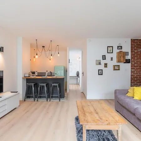 Lumineux Avec Rooftop Et Garage Prive. Appartement Rijsel